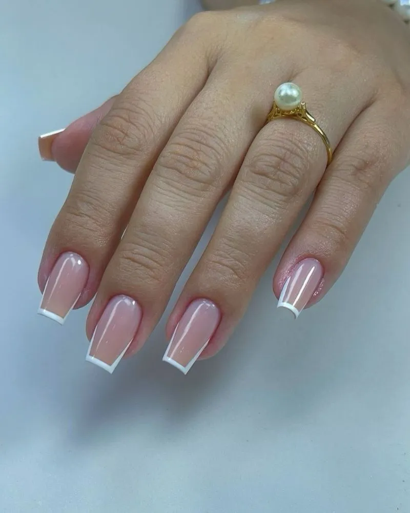 White French manicure ideas with lim white tip nail designs